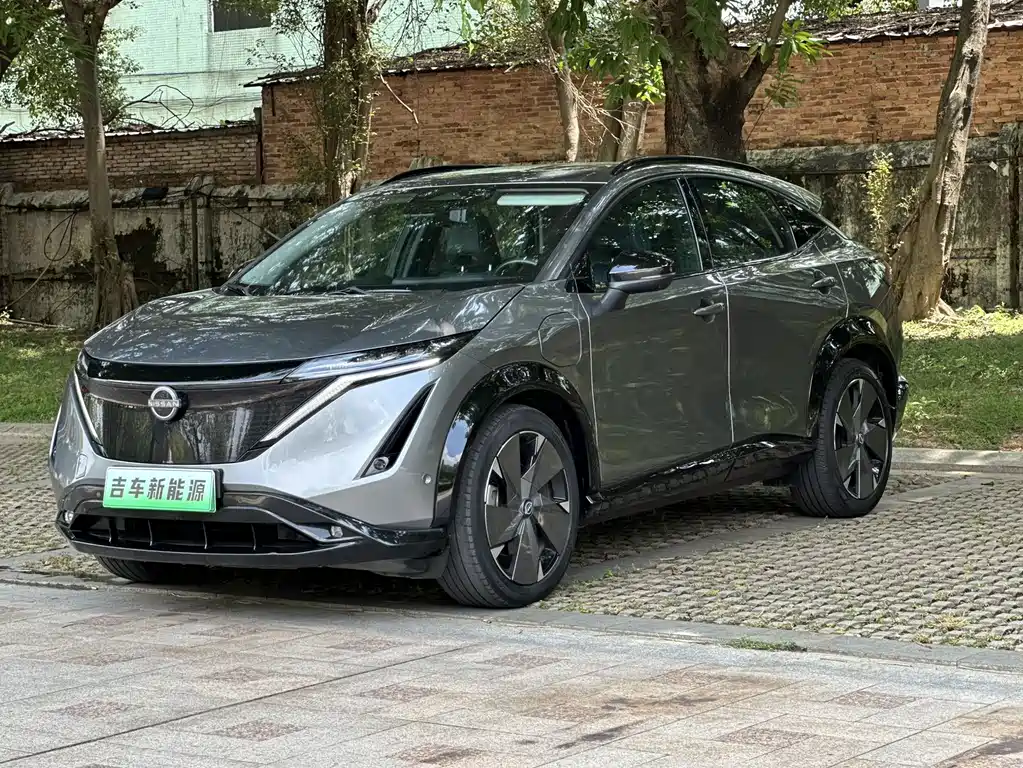 Nissan Ariya 2022 — фото 1