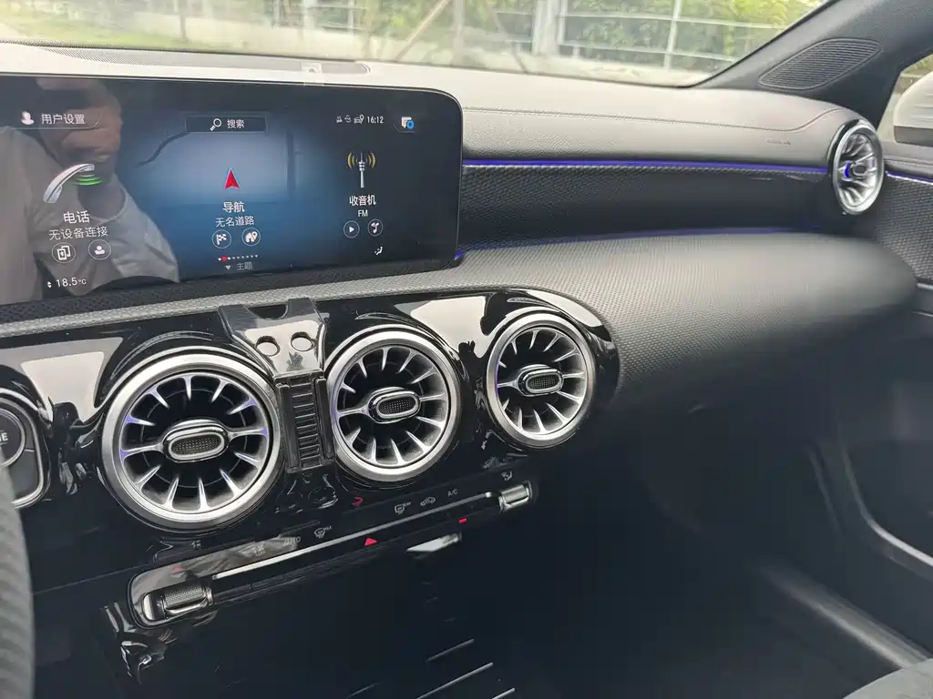 Mercedes-Benz A-Class 2023 — фото 19