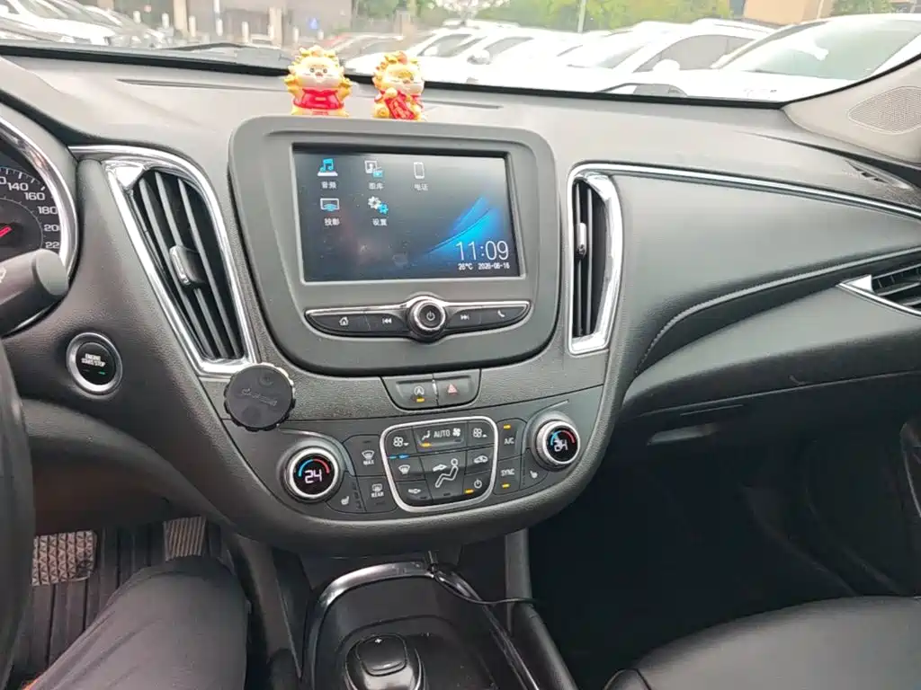Chevrolet Malibu XL 2017 — фото 13