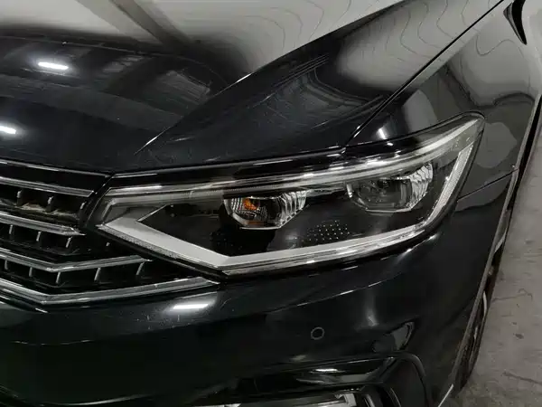 Volkswagen Magotan 2024