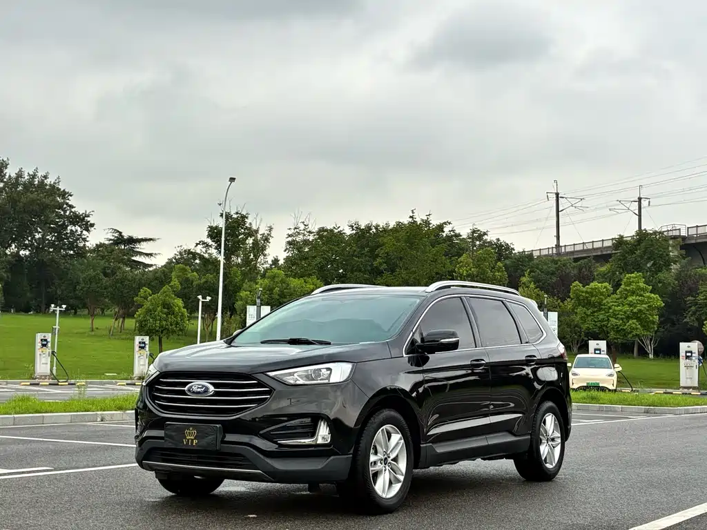 Ford Edge 2020 — фото 1