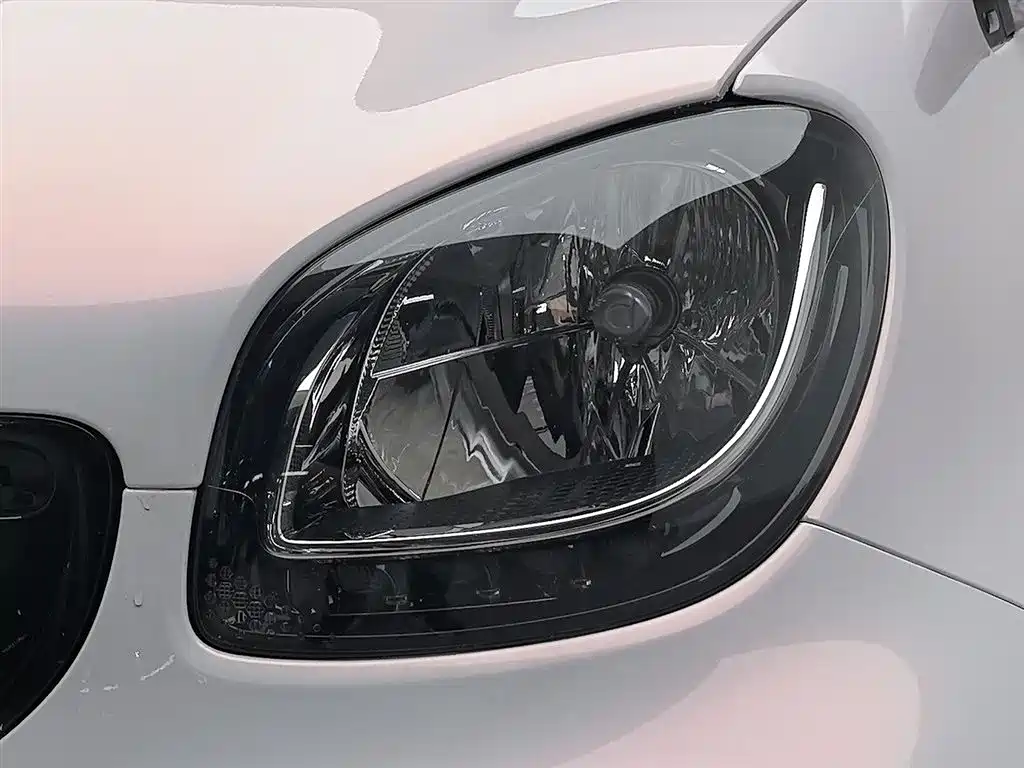 smart Fortwo 2019 — фото 7