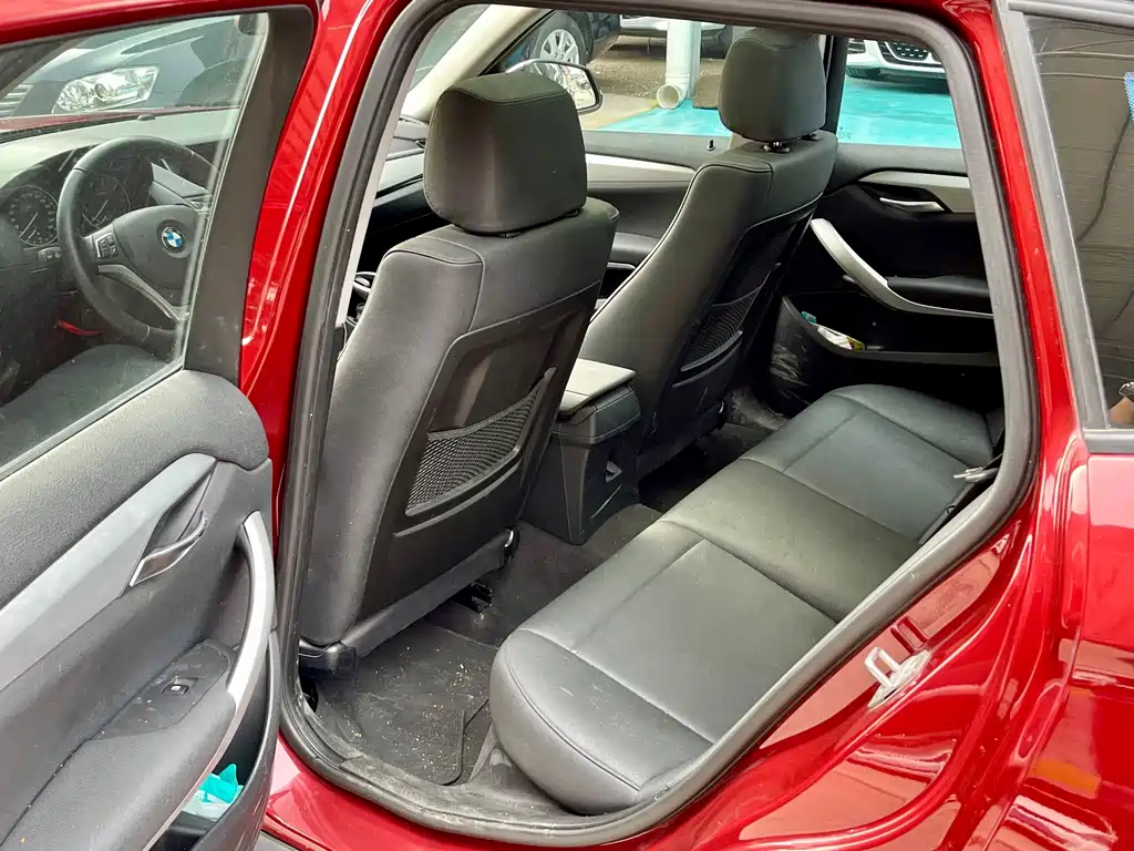 BMW X1 2014 — фото 13
