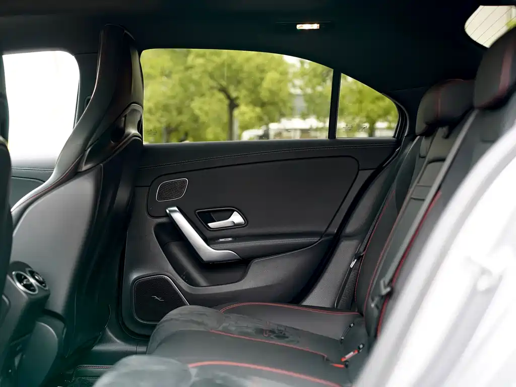 Mercedes-Benz A-Class AMG 2022 — фото 12