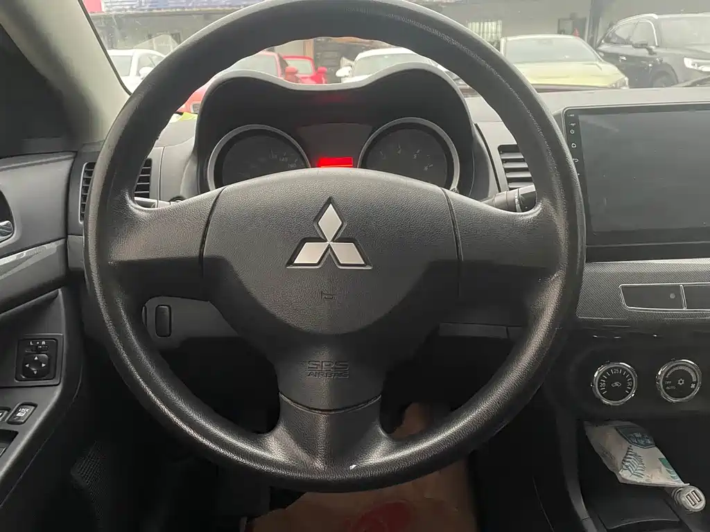 Mitsubishi Lancer EX 2017 — фото 8