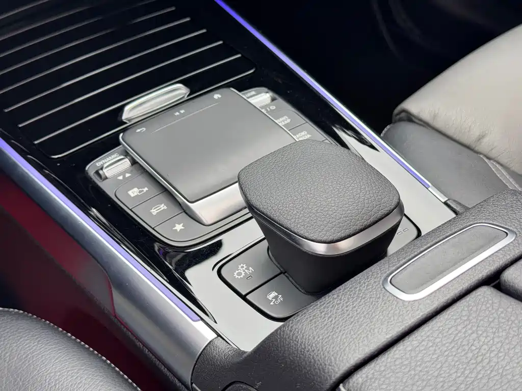 Mercedes-Benz GLB AMG 2022 — фото 16