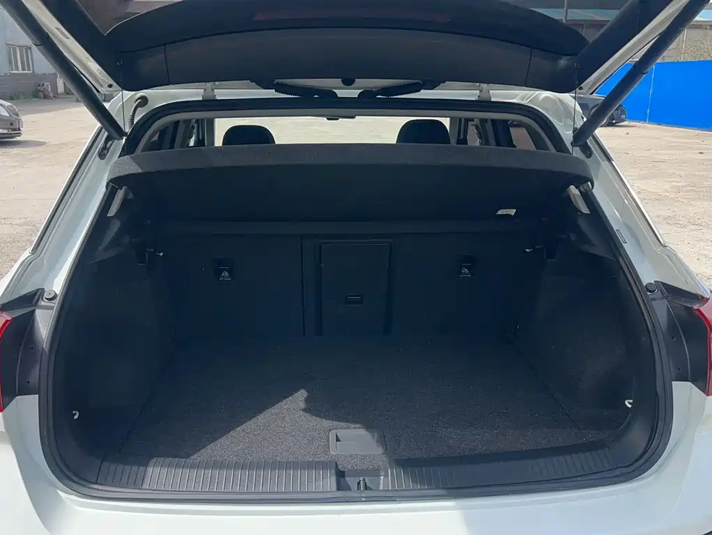 Volkswagen T-Roc 2021 — фото 15