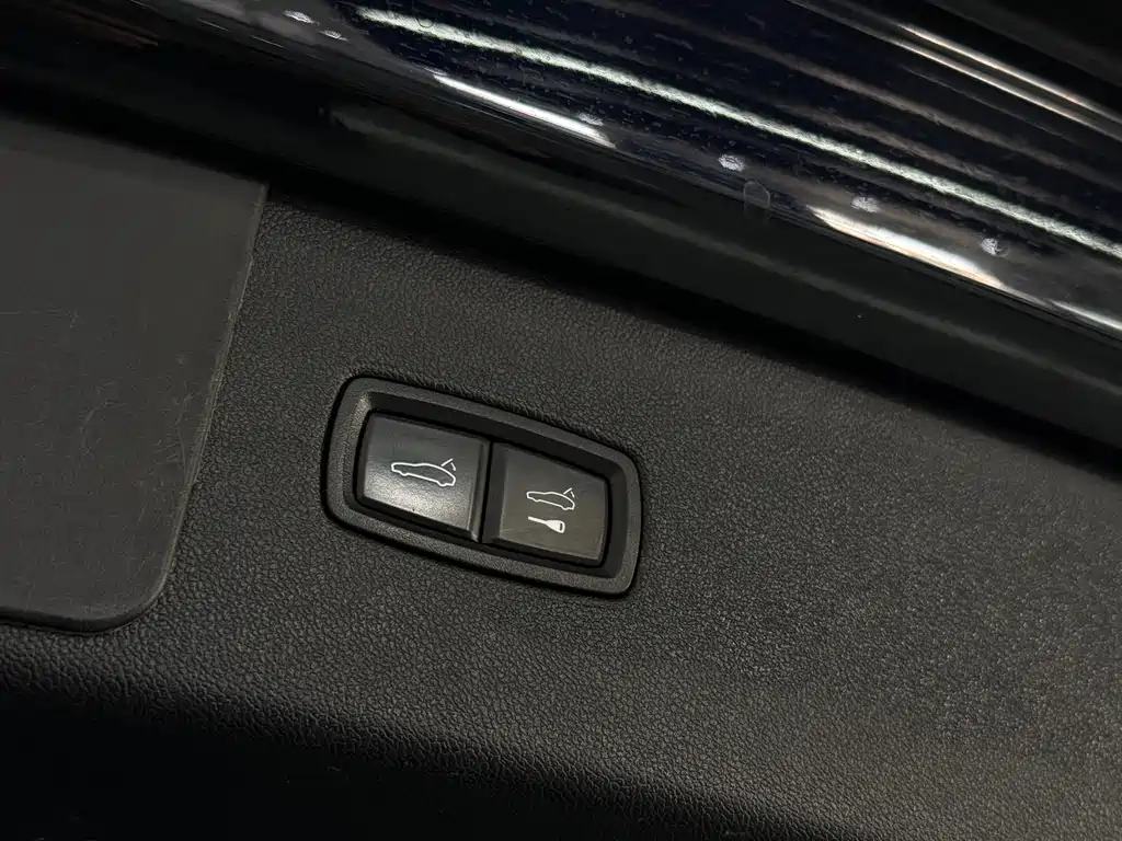 Porsche Cayenne Hybrid 2020 — фото 23