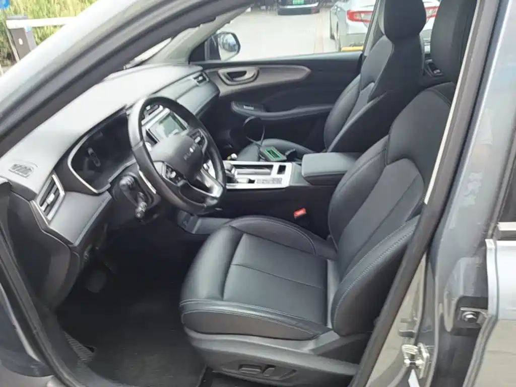 Roewe RX5 New Energy 2020 — фото 15
