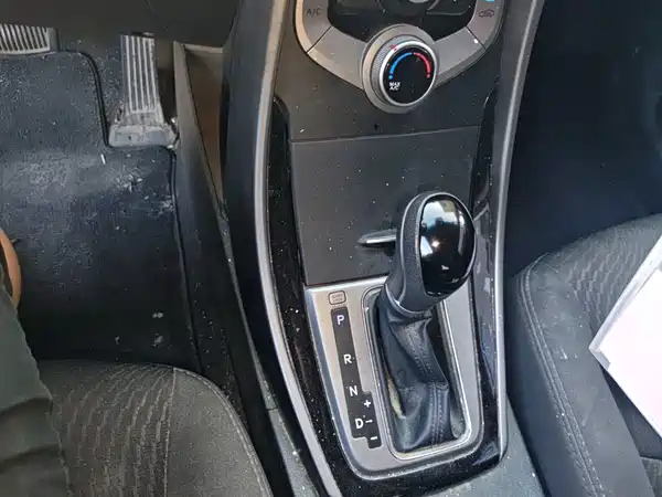 Hyundai Elantra Langdong 2016