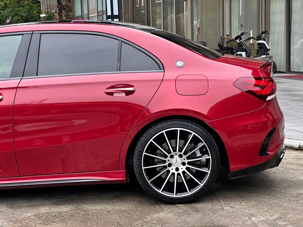 Mercedes-Benz A-Class AMG 2020 — фото 5