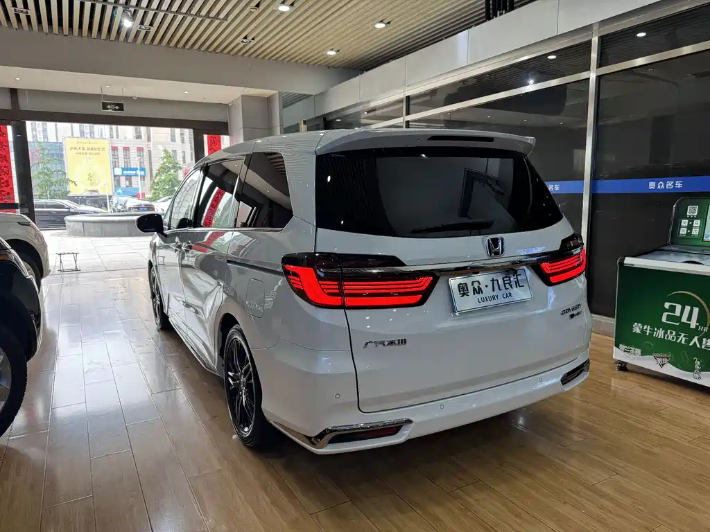 Honda Odyssey 2022 — фото 20