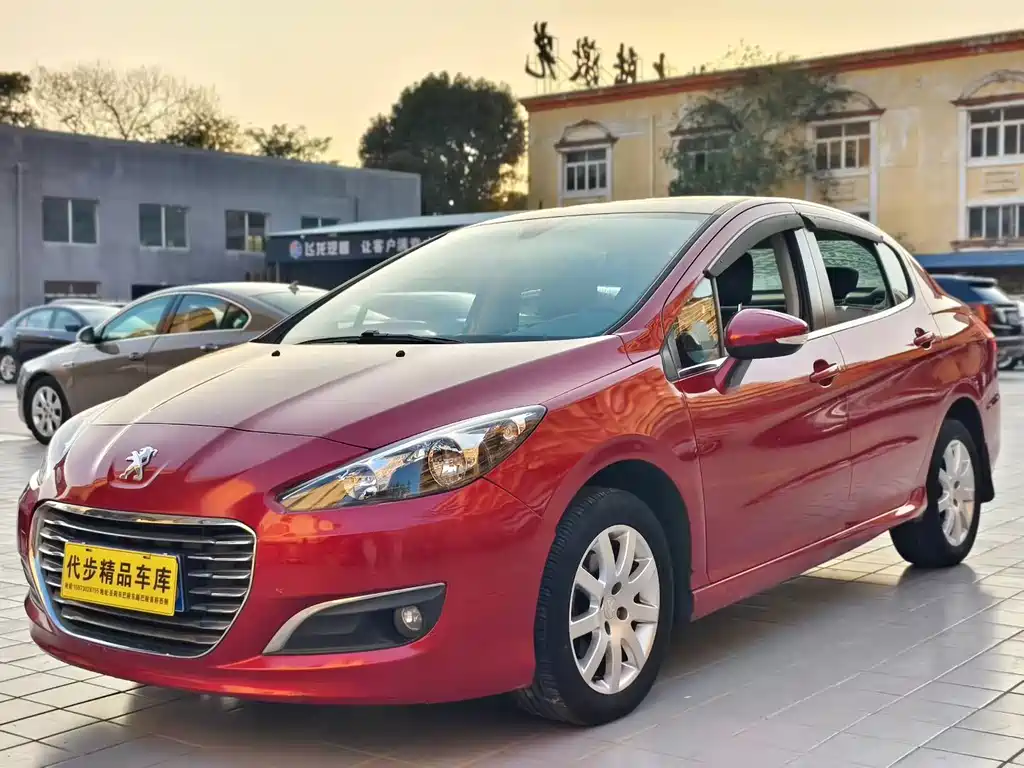 Peugeot 308 2016 — фото 1