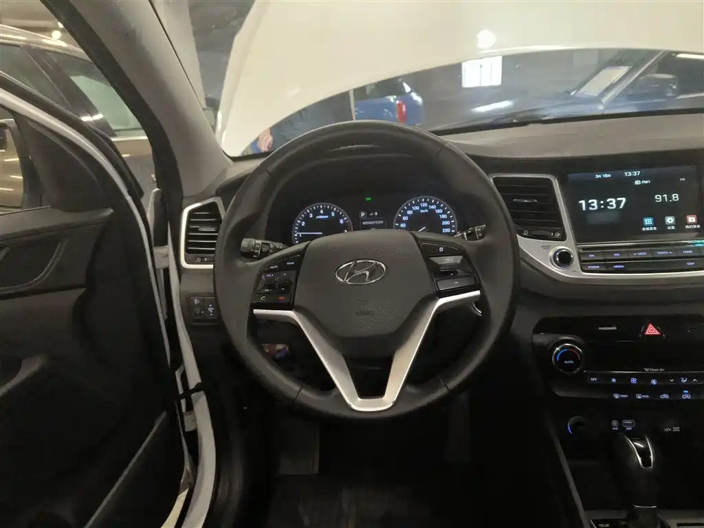 Hyundai Tucson 2018 — фото 7