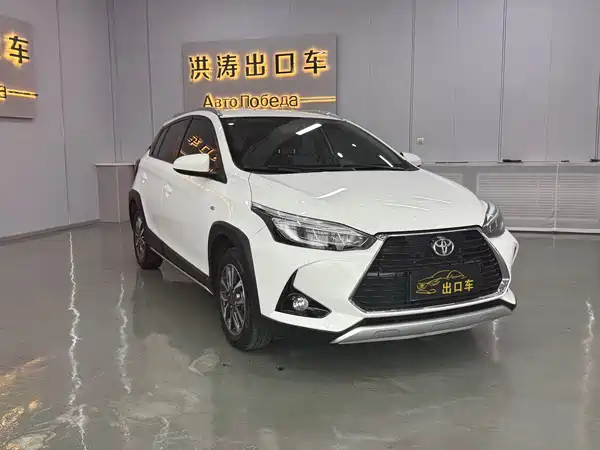 Toyota Yaris L 2022