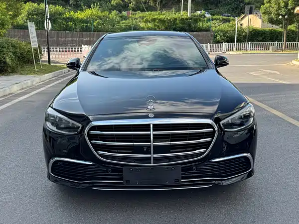 Mercedes-Benz S-Class 2022