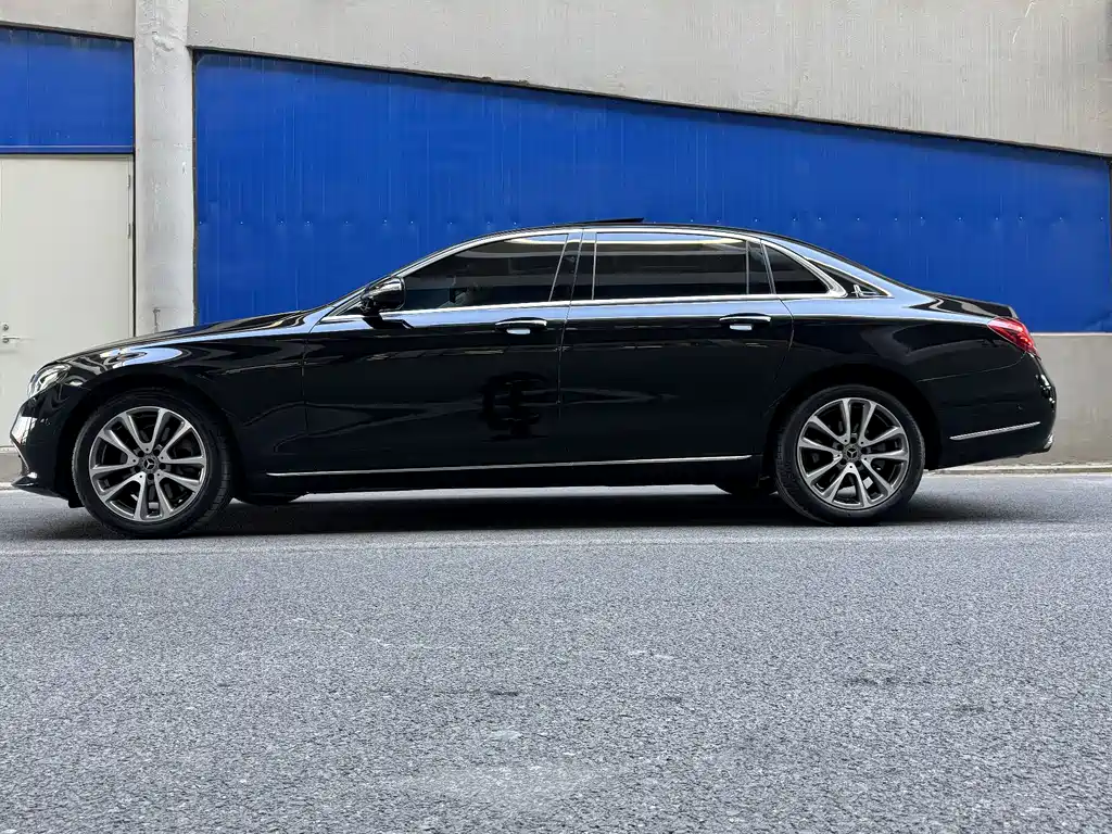 Mercedes-Benz E-Class 2018 — фото 4