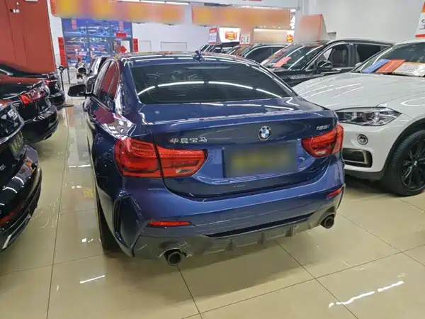 BMW 1 Series 2021