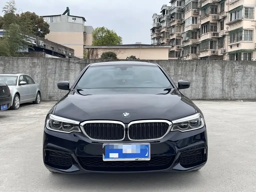 BMW 5 Series 2020 — фото 2