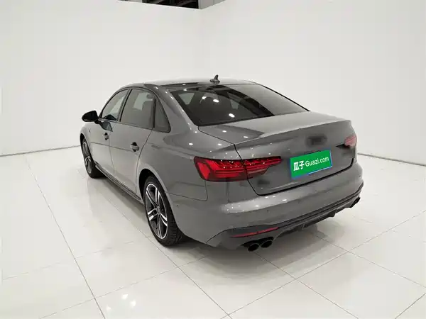 Audi A4L 2022