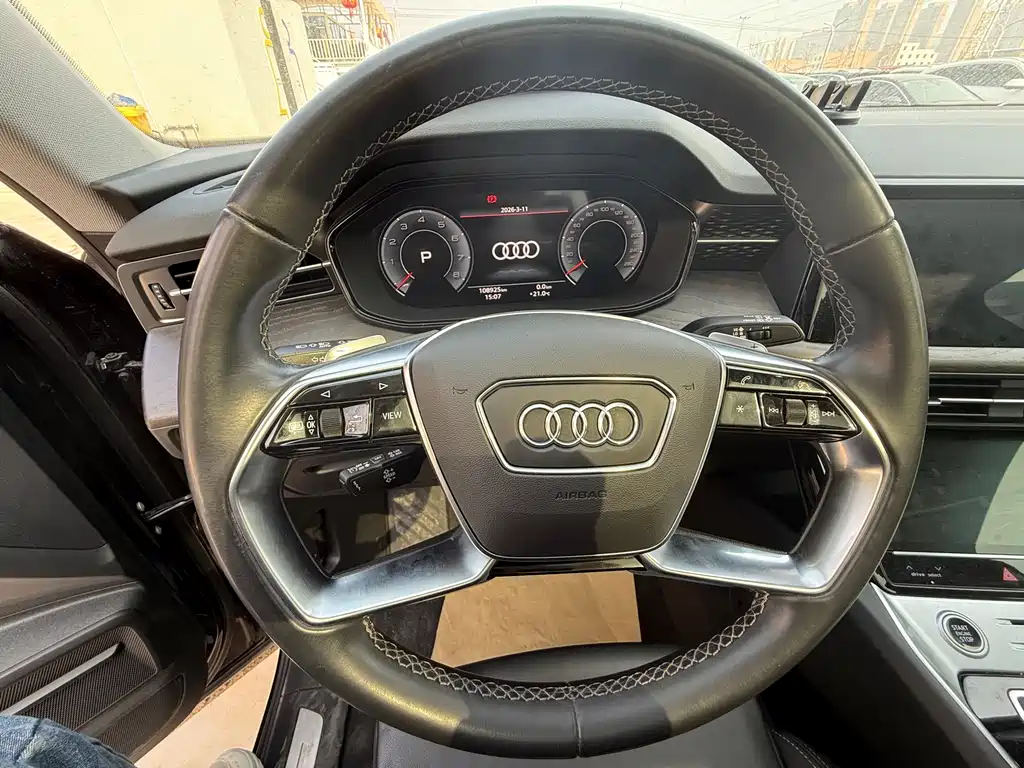 Audi Q6 2023 — фото 11