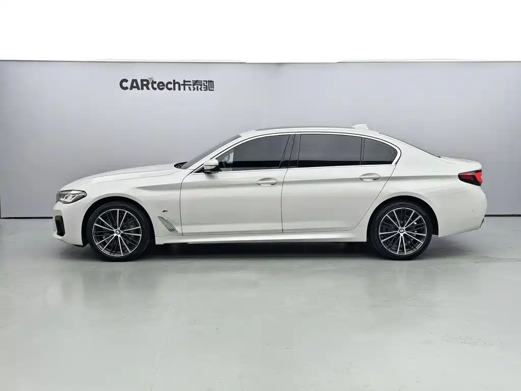 BMW 5 Series 2023