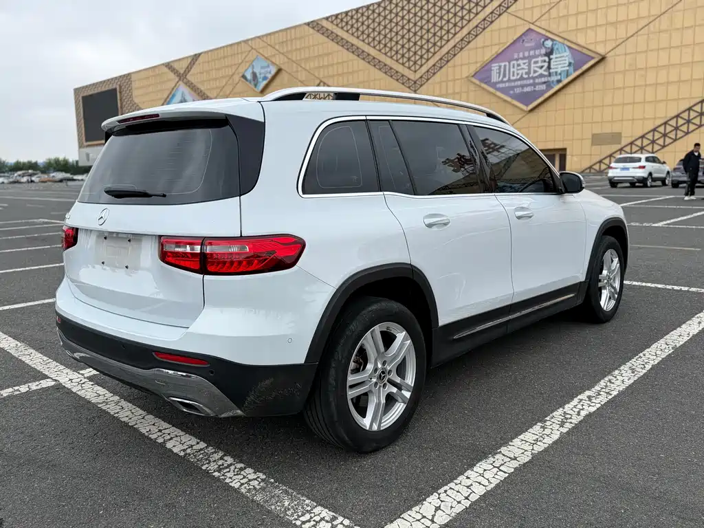 Mercedes-Benz GLB 2021 — фото 4