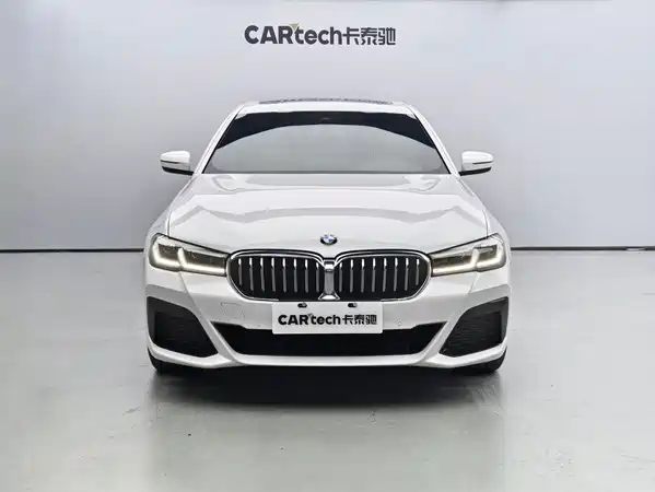 BMW 5 Series 2023