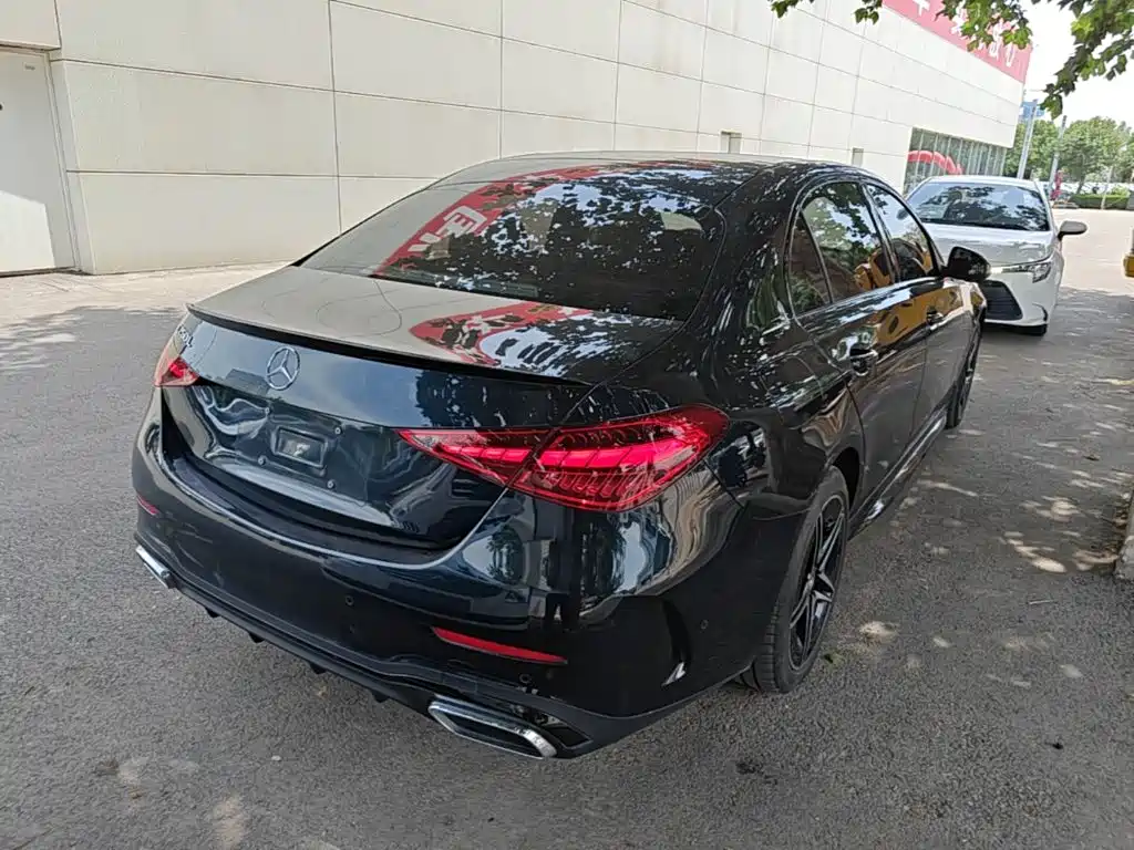 Mercedes-Benz C-Class 2022