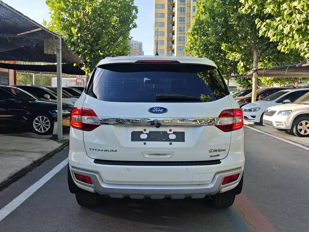 Ford Everest 2019 — фото 24