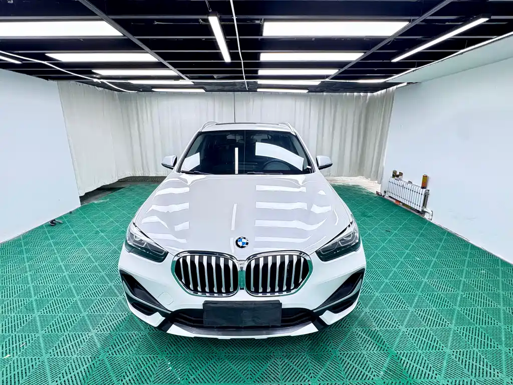 BMW X1 2022 — фото 2