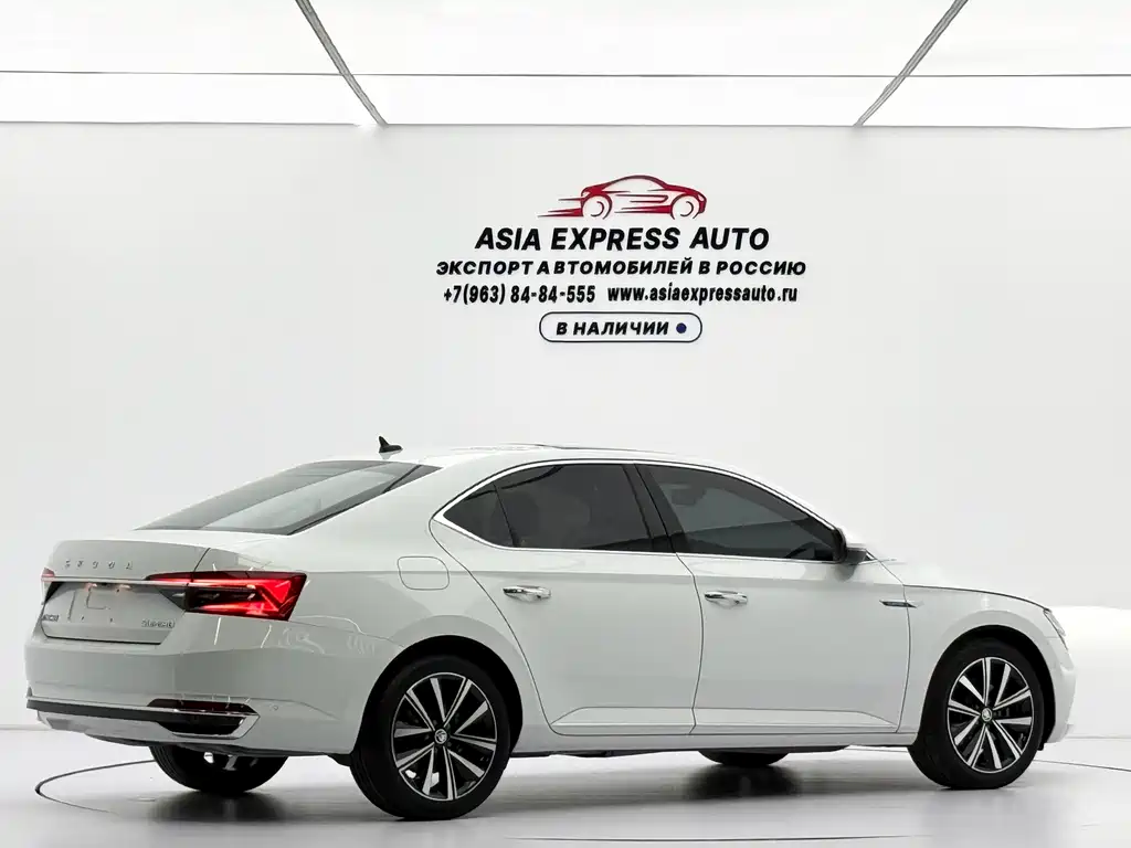 Skoda Superb 2023 — фото 4