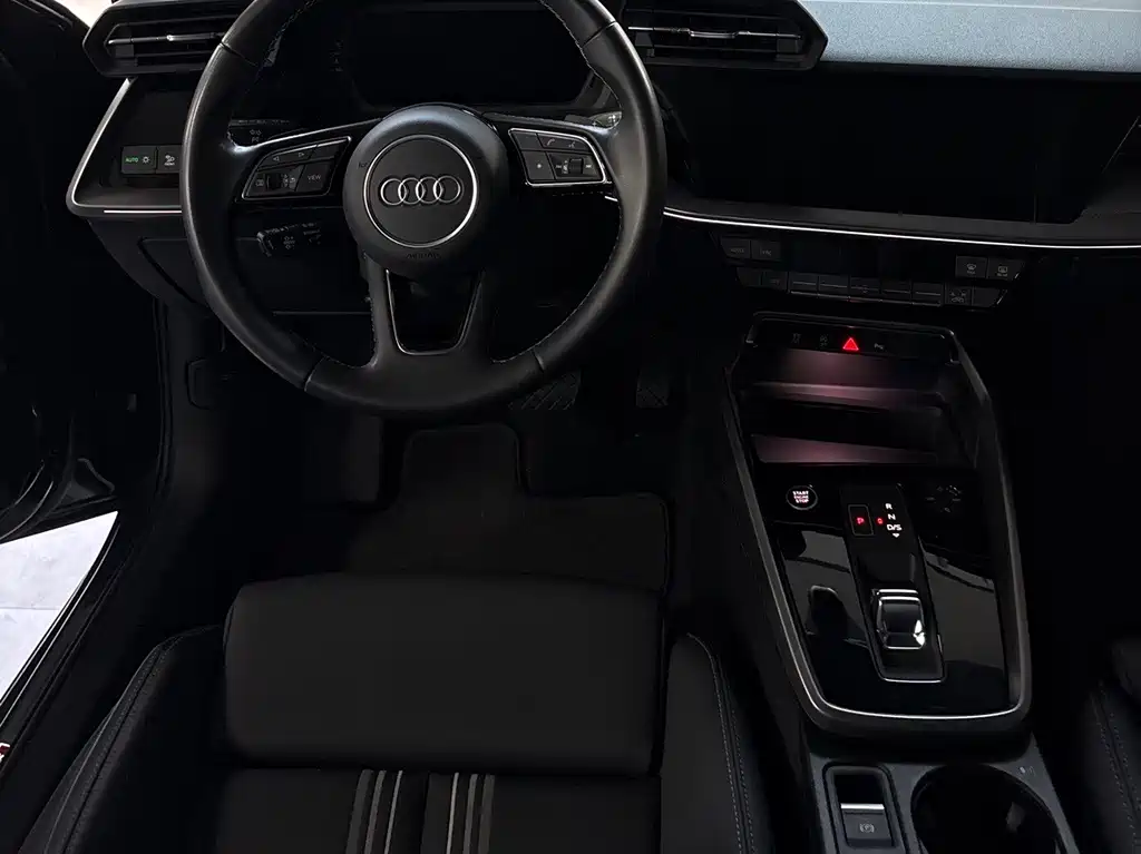Audi A3 2024 — фото 15