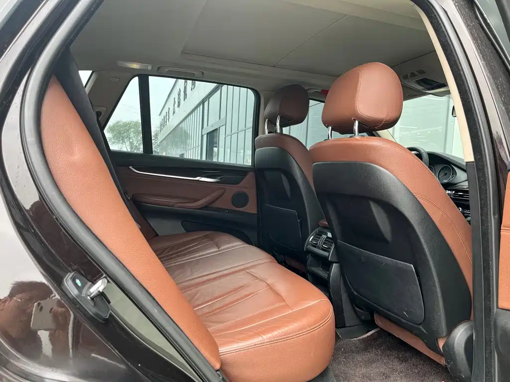 BMW X5 2015 — фото 16