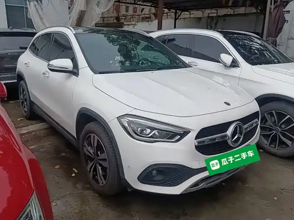 Mercedes-Benz GLA 2021