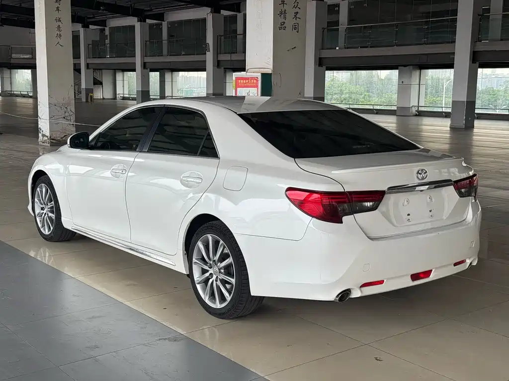 Toyota Reiz 2017