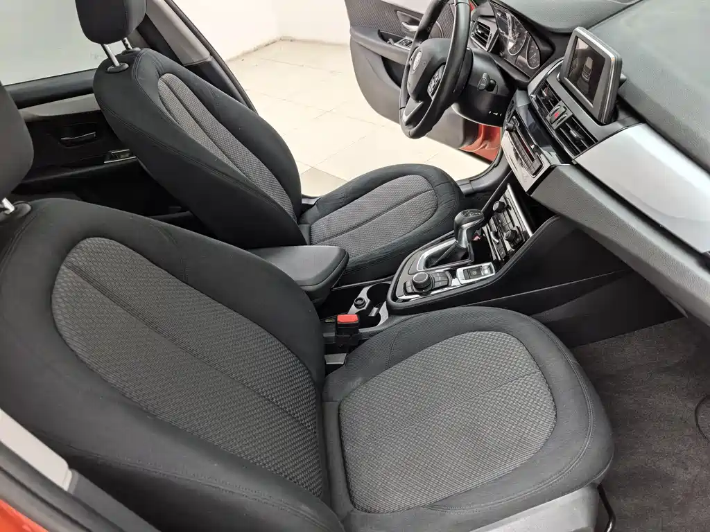 BMW 2 Series Active Tourer 2016 — фото 15