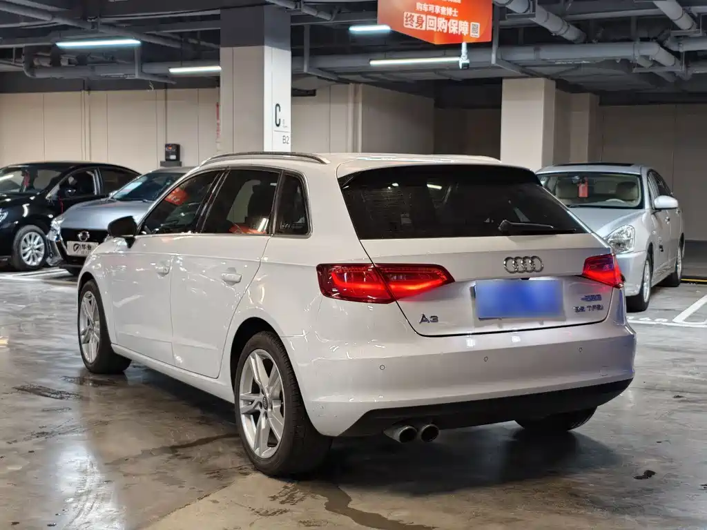 Audi A3 2018 — фото 10