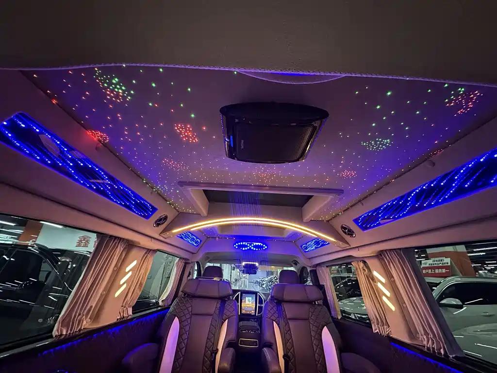 Mercedes-Benz Vito 2019 — фото 20