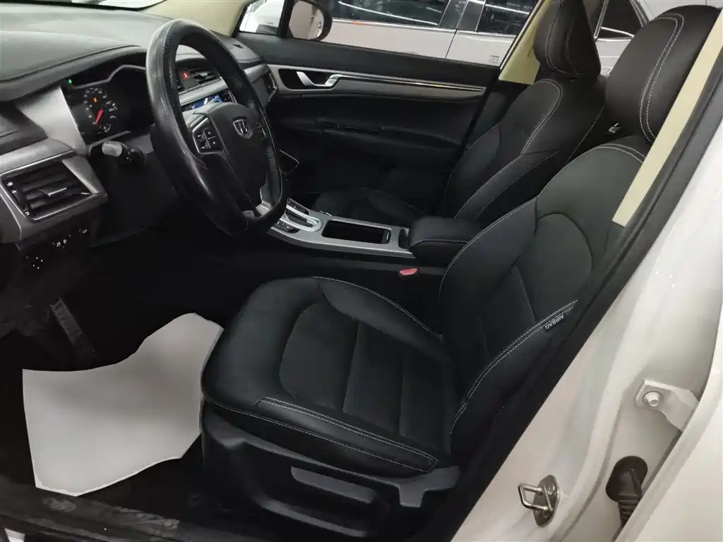 Geely Emgrand GS 2019 — фото 11