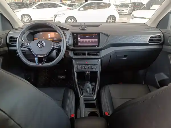 Volkswagen T-Cross 2023