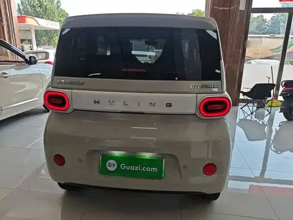 Wuling Hongguang MINIEV 2025