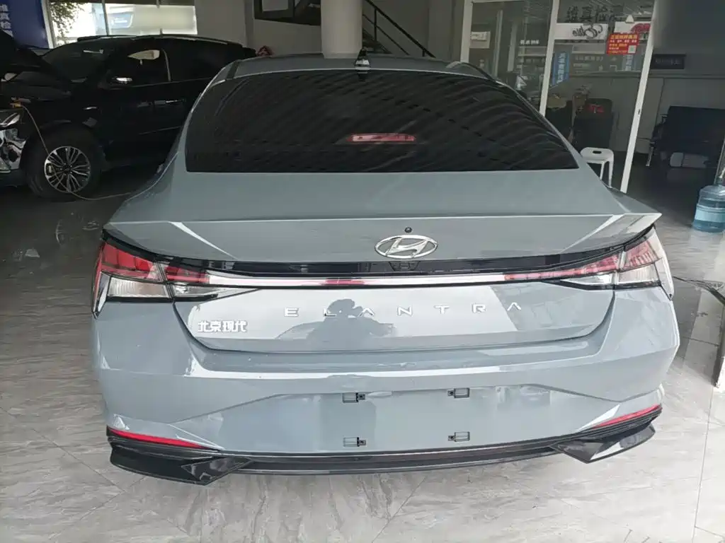 Hyundai Elantra 2020