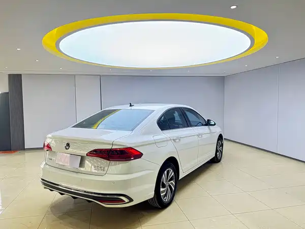 Volkswagen Bora 2023