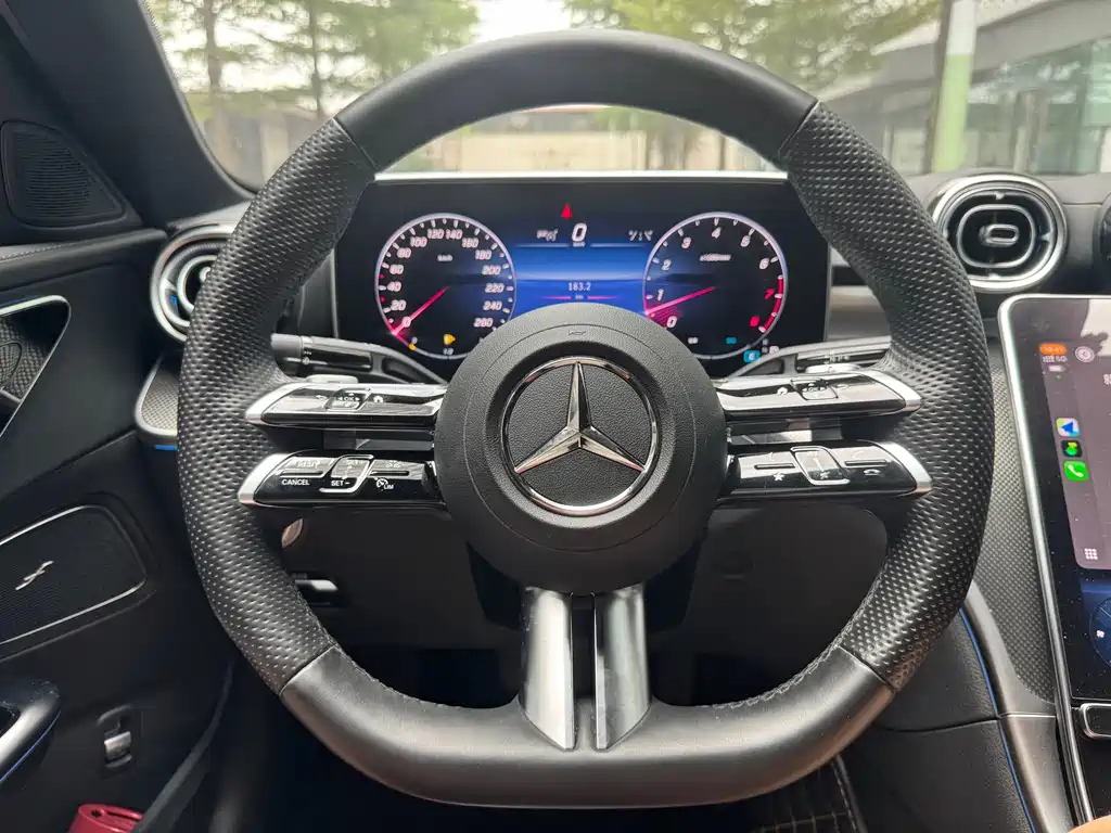 Mercedes-Benz C-Class 2023 — фото 18