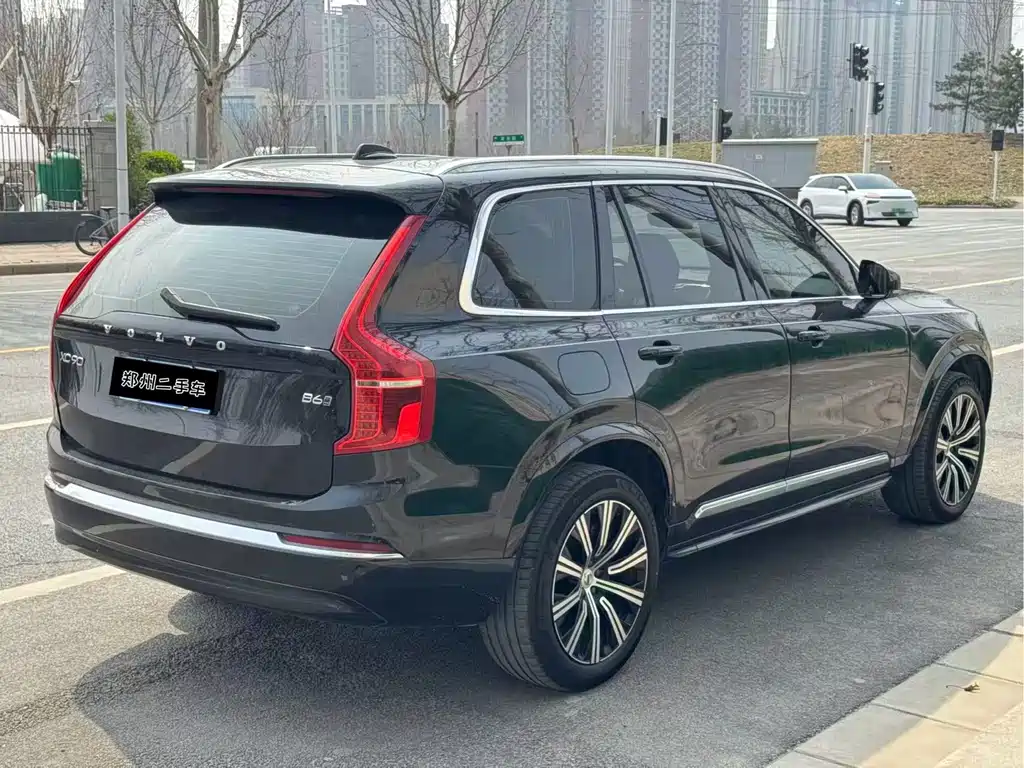Volvo XC90 2024 — фото 7