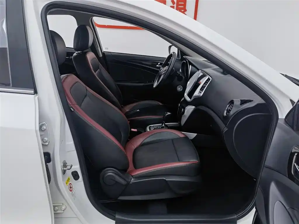 Changan Eado XT 2014 — фото 23