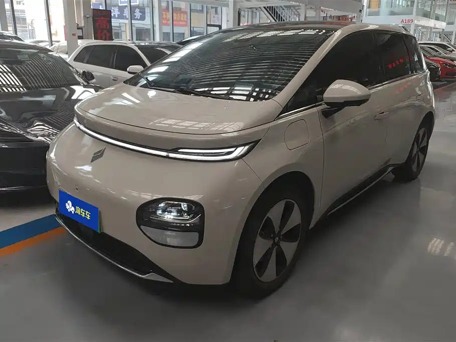 Baojun Yunduo 2024