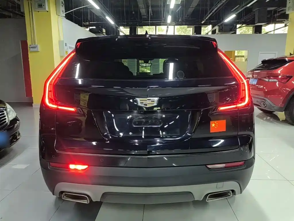 Cadillac XT4 2020 — фото 6