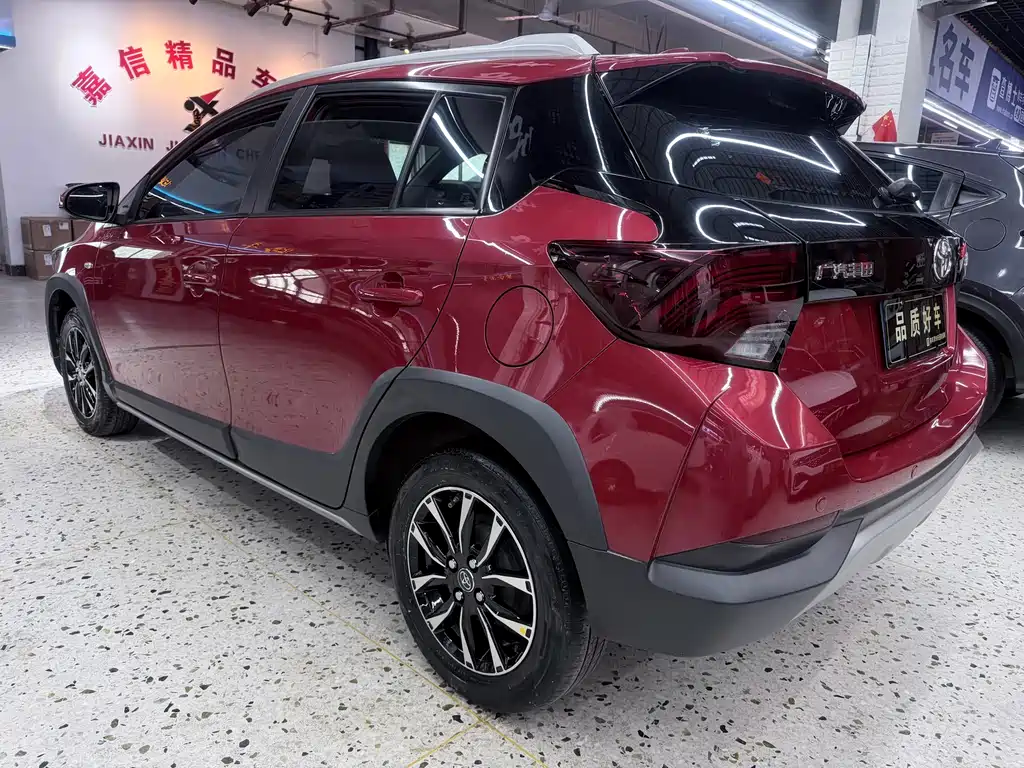 Toyota Yaris L 2021 — фото 5